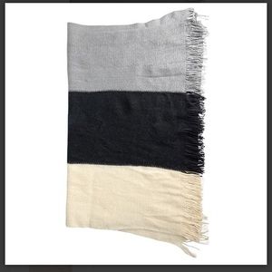 Tri-Color Scarf NWOT